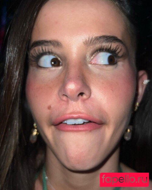 Lea Elui Onlyfans Photo Gallery 