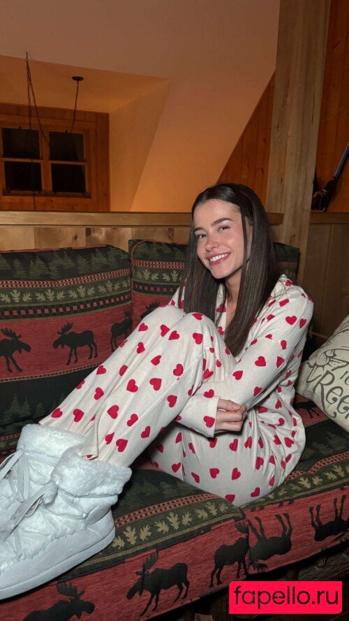 Lea Elui Onlyfans Photo Gallery 