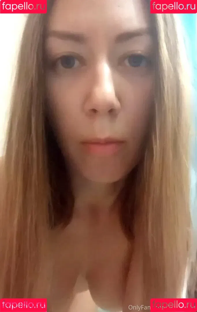 tinastepmom Onlyfans Photo Gallery 