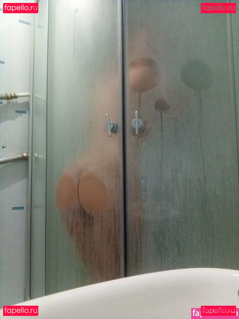 tinastepmom Onlyfans Photo Gallery 