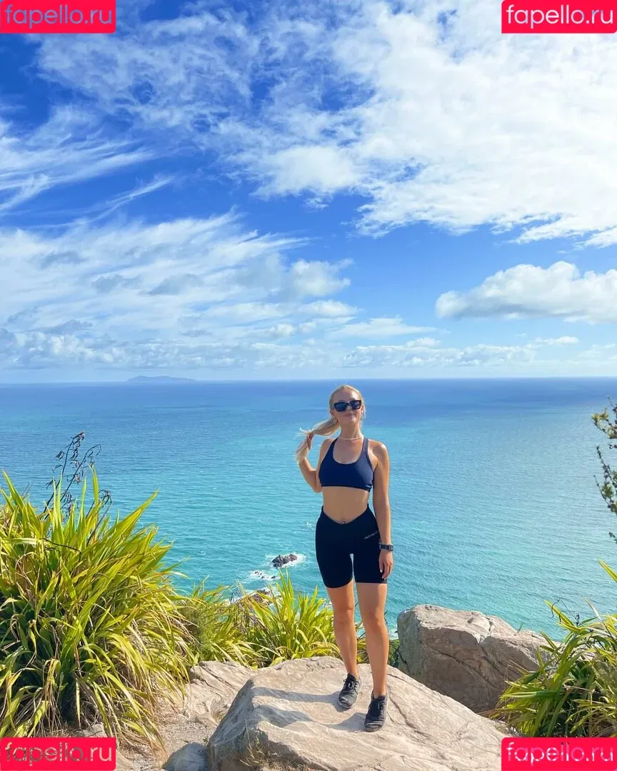 ellaredmond Onlyfans Photo Gallery 