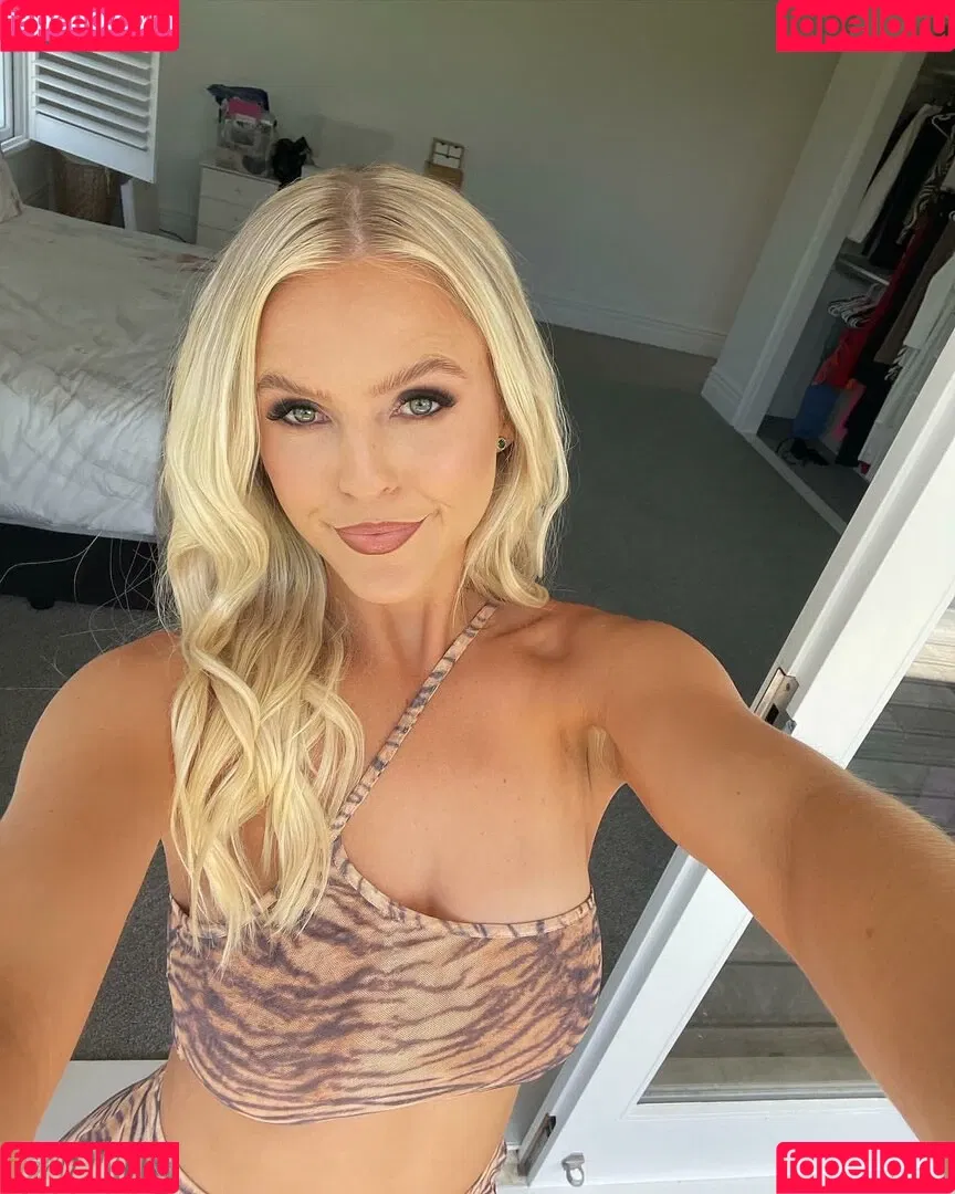 ellaredmond Onlyfans Photo Gallery 
