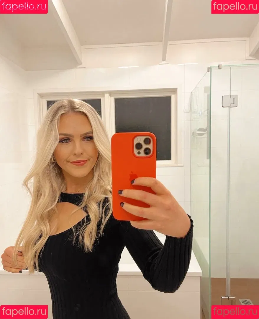 ellaredmond Onlyfans Photo Gallery 