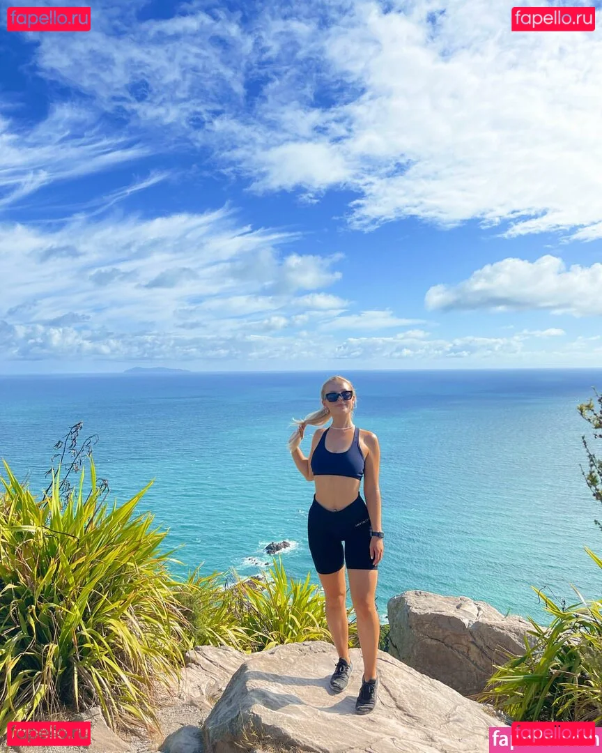 ellaredmond Onlyfans Photo Gallery 