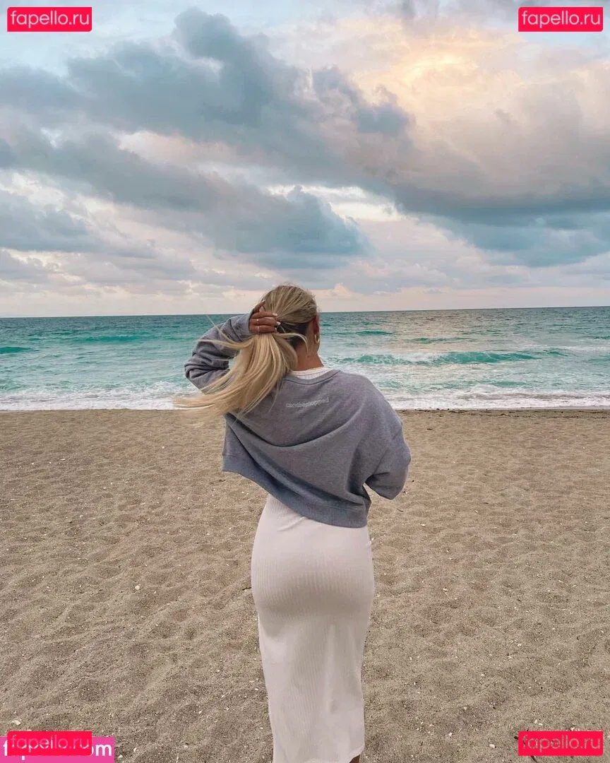 ellaredmond Onlyfans Photo Gallery 