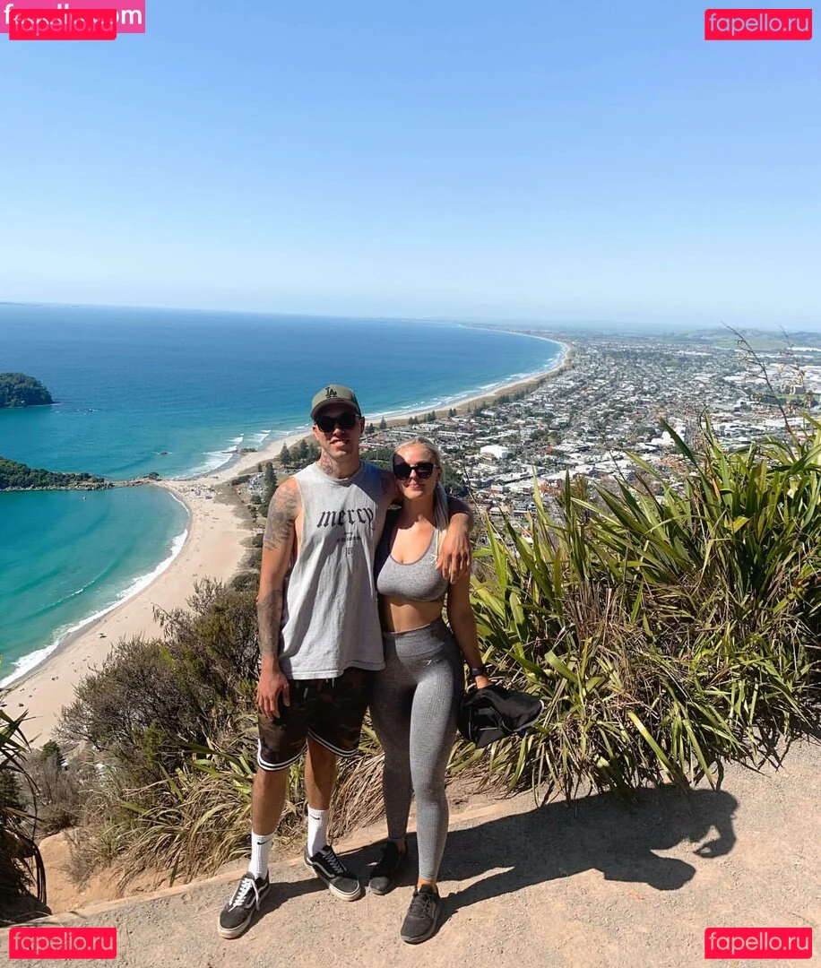 ellaredmond Onlyfans Photo Gallery 