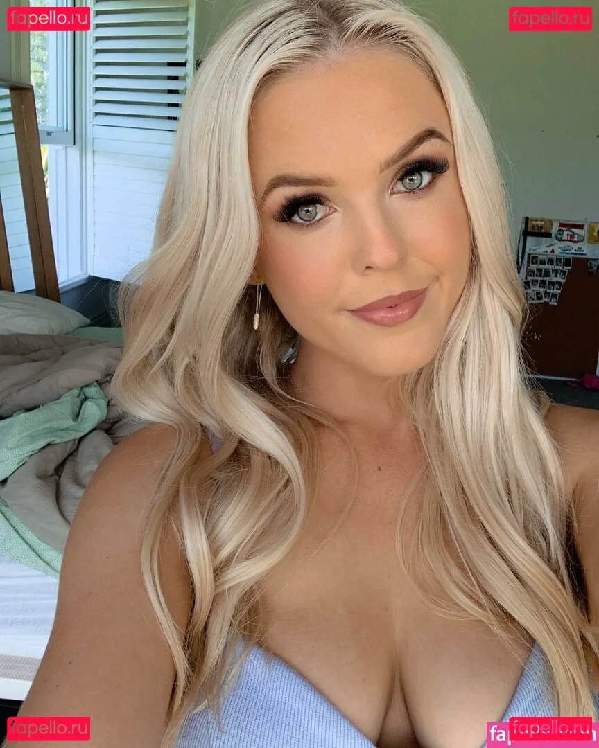 ellaredmond Onlyfans Photo Gallery 