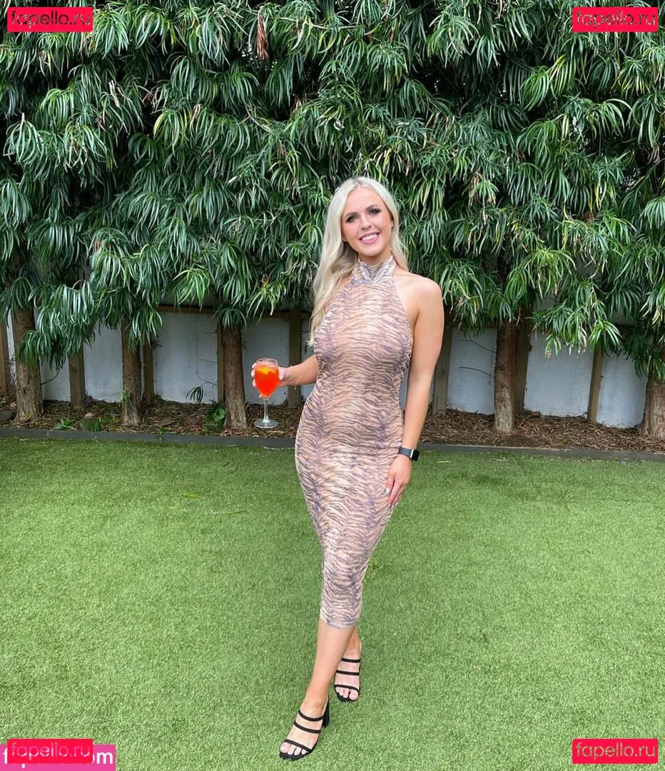 ellaredmond Onlyfans Photo Gallery 