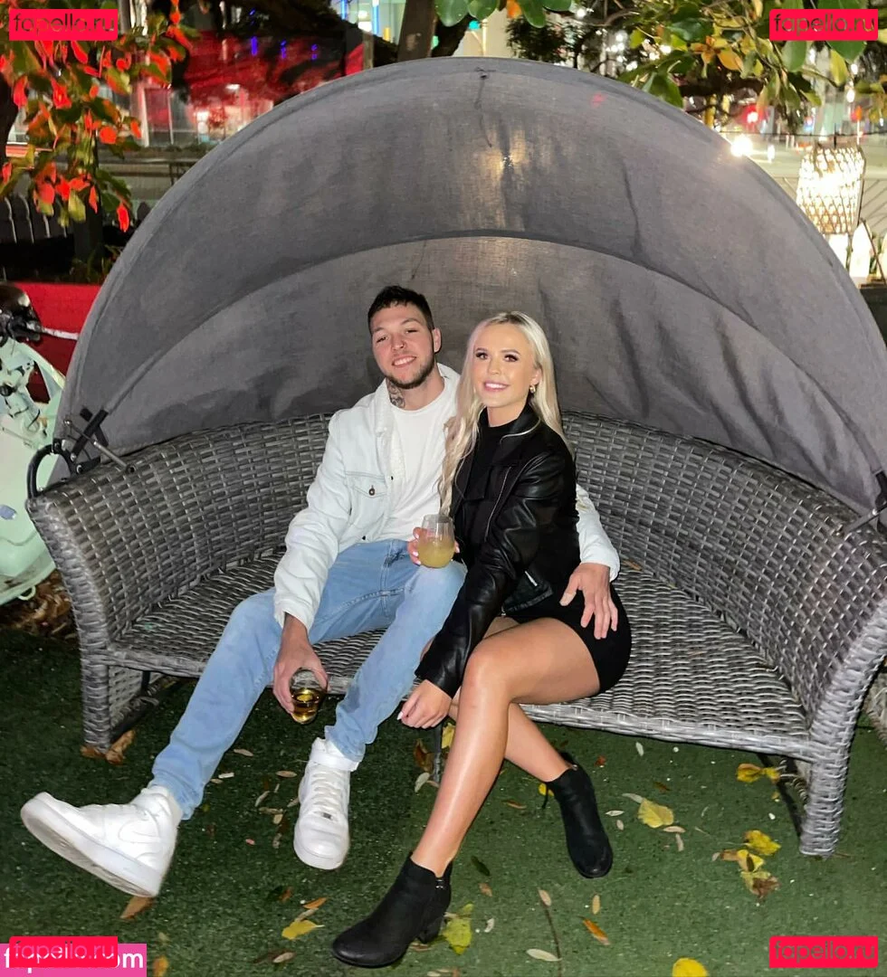 ellaredmond Onlyfans Photo Gallery 