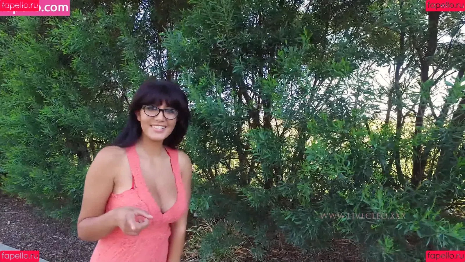 LiveCleo Onlyfans Photo Gallery 