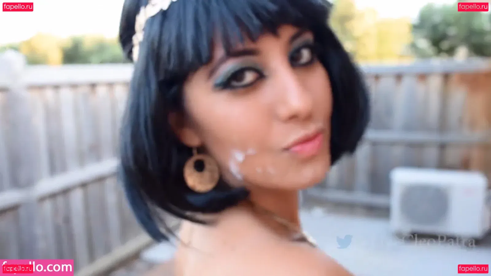 LiveCleo Onlyfans Photo Gallery 