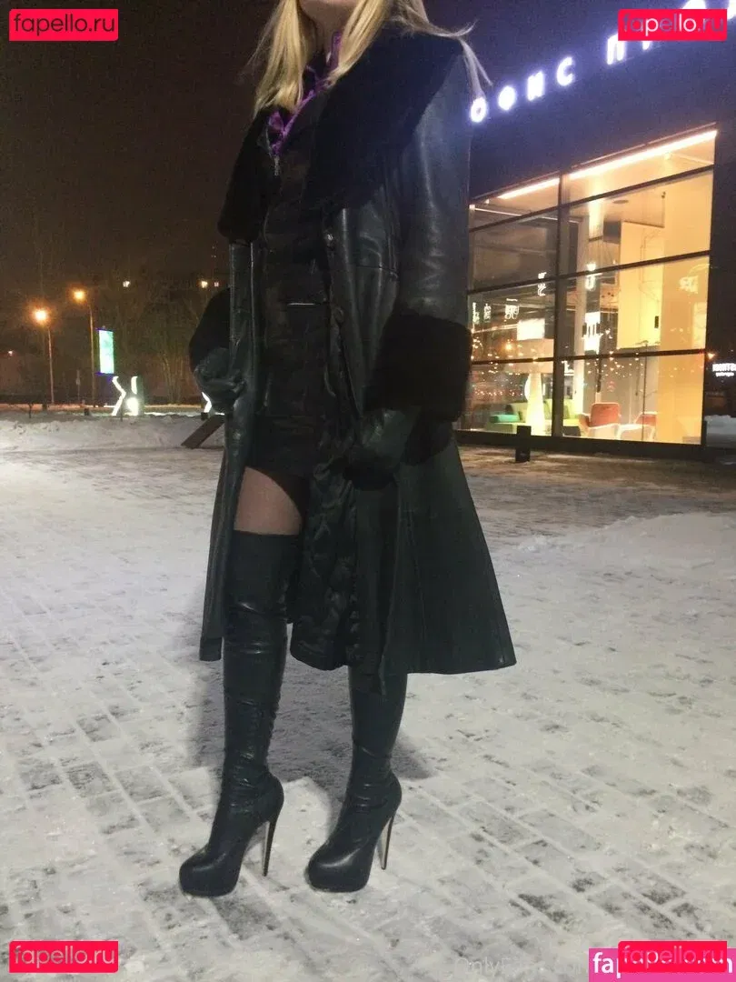 julisunrise_official Onlyfans Photo Gallery 