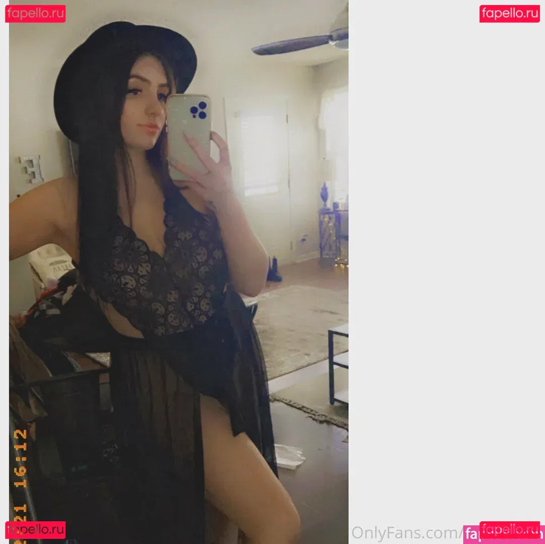 rockinrach Onlyfans Photo Gallery 