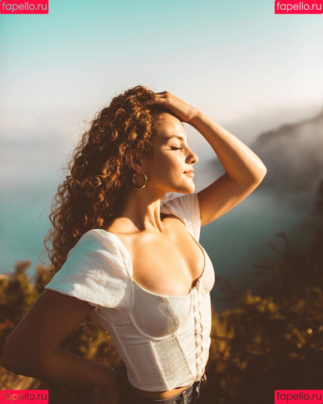 Sofie Dossi Onlyfans Photo Gallery 