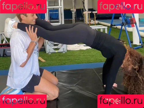 Sofie Dossi Onlyfans Photo Gallery 