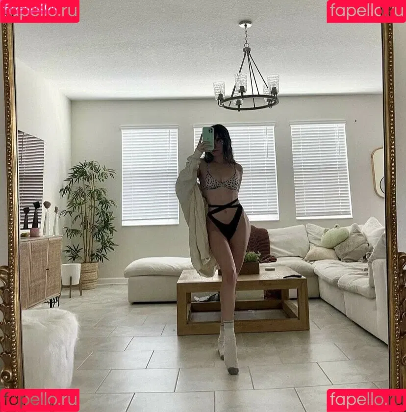 Catlyn Crespo Onlyfans Photo Gallery 