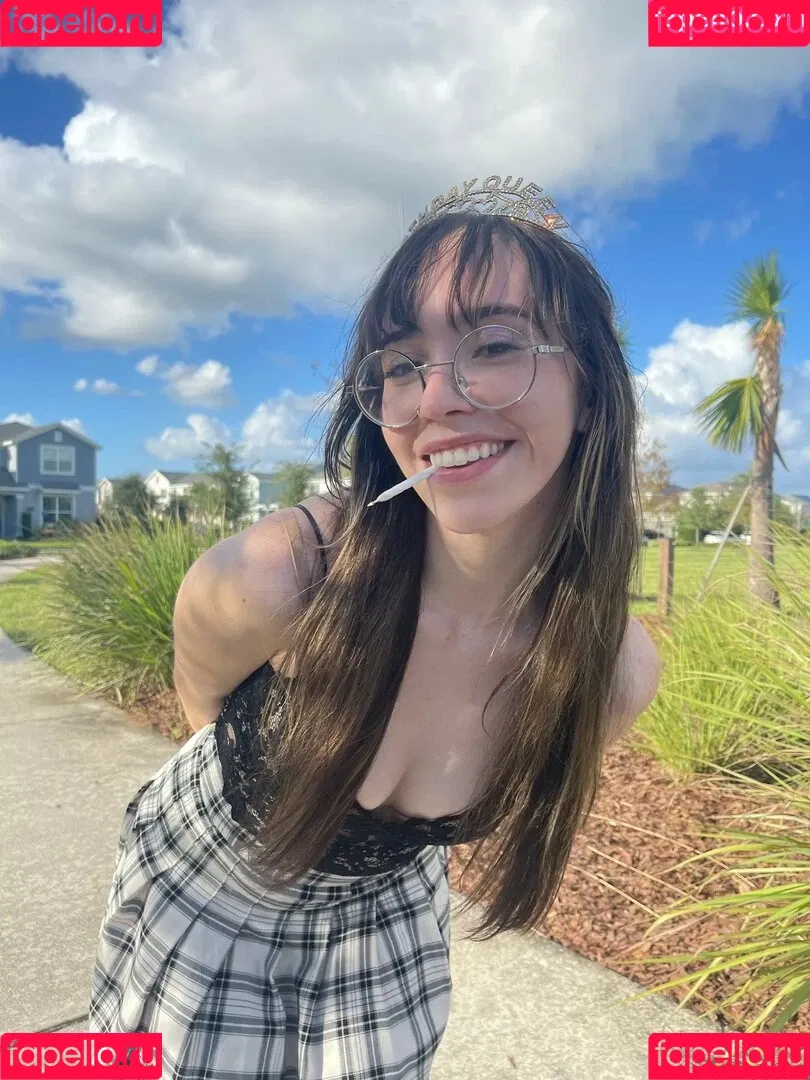 Catlyn Crespo Onlyfans Photo Gallery 