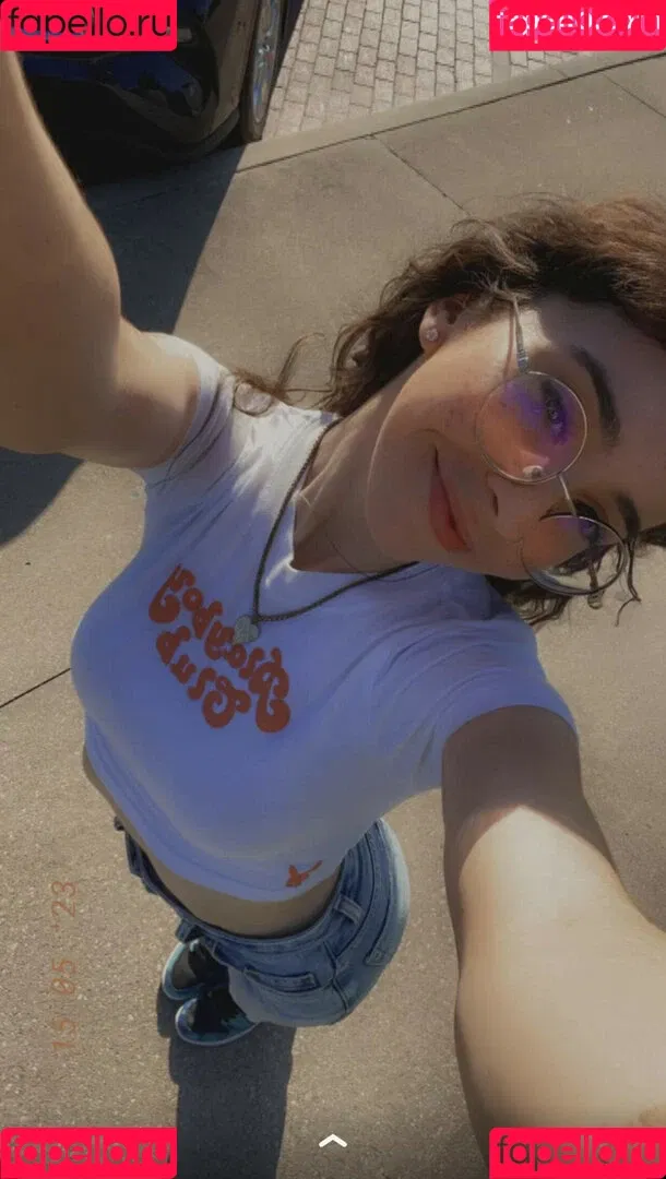 Catlyn Crespo Onlyfans Photo Gallery 