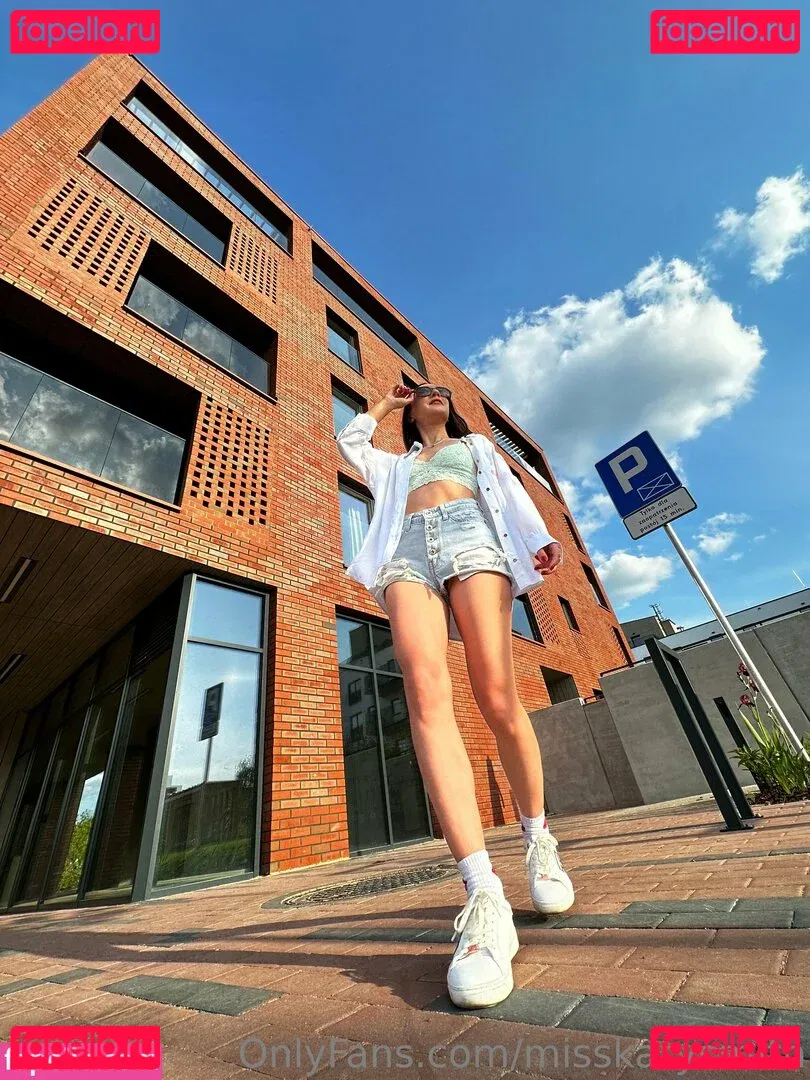 misskarysmith Onlyfans Photo Gallery 