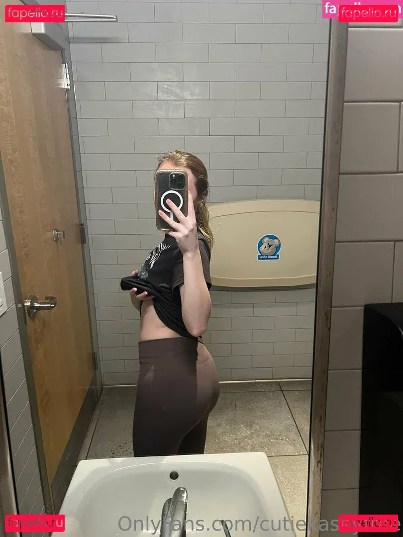 cutiekaseyfree Onlyfans Photo Gallery 