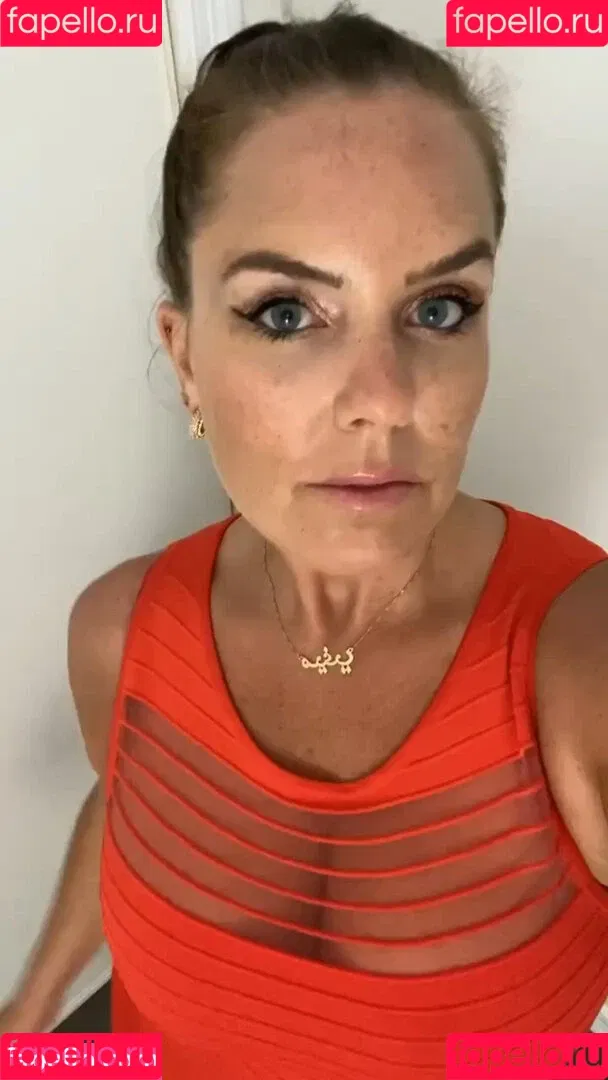 Chloe G Onlyfans Photo Gallery 