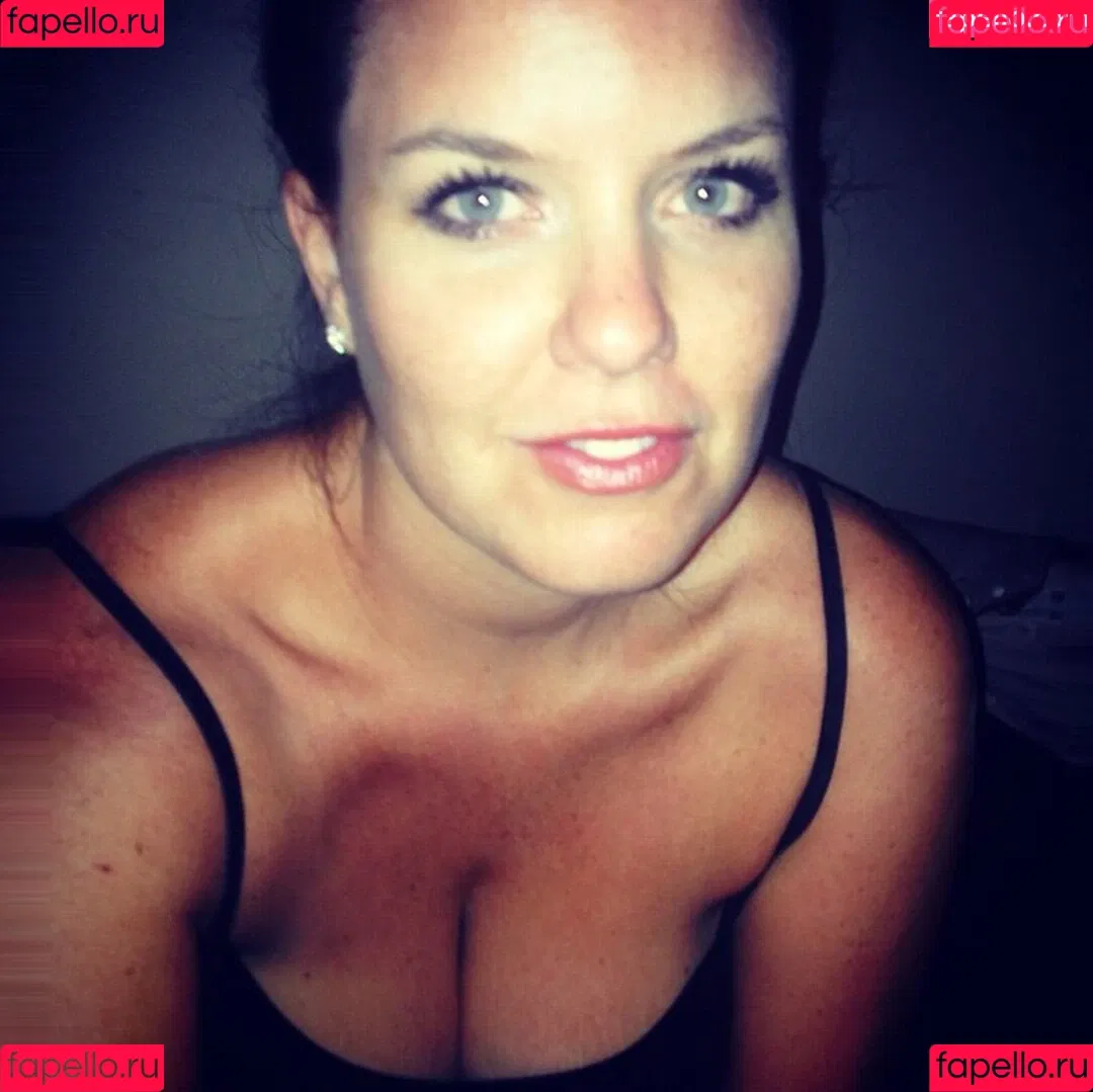 Chloe G Onlyfans Photo Gallery 
