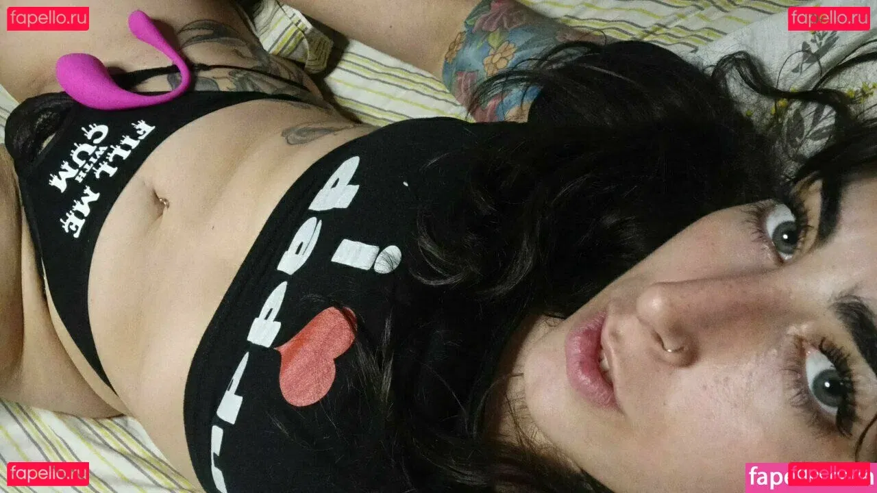 ursoftbee Onlyfans Photo Gallery 