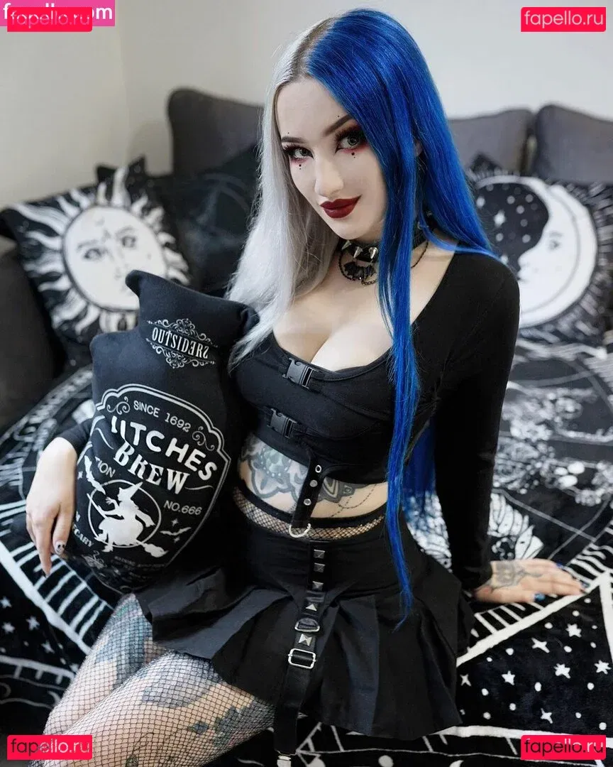 BlueAstrid Onlyfans Photo Gallery 