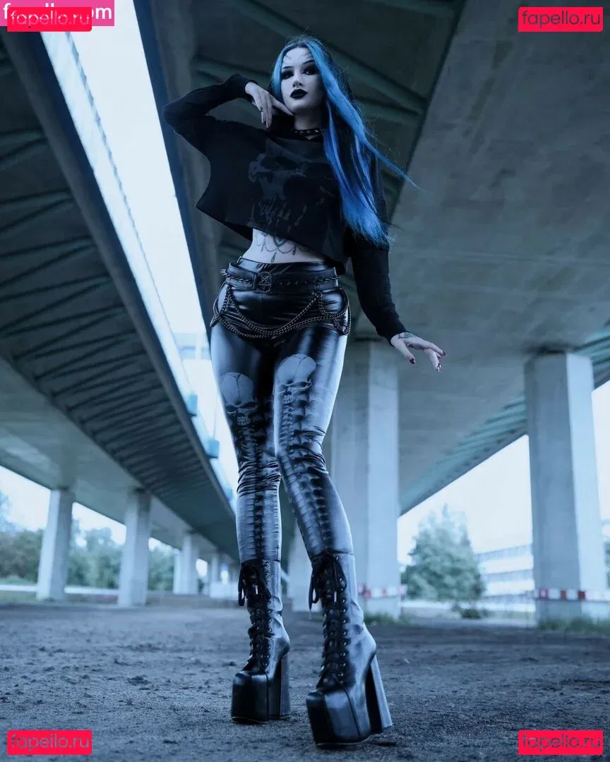 BlueAstrid Onlyfans Photo Gallery 