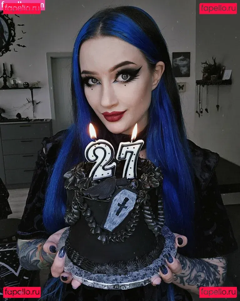 BlueAstrid Onlyfans Photo Gallery 