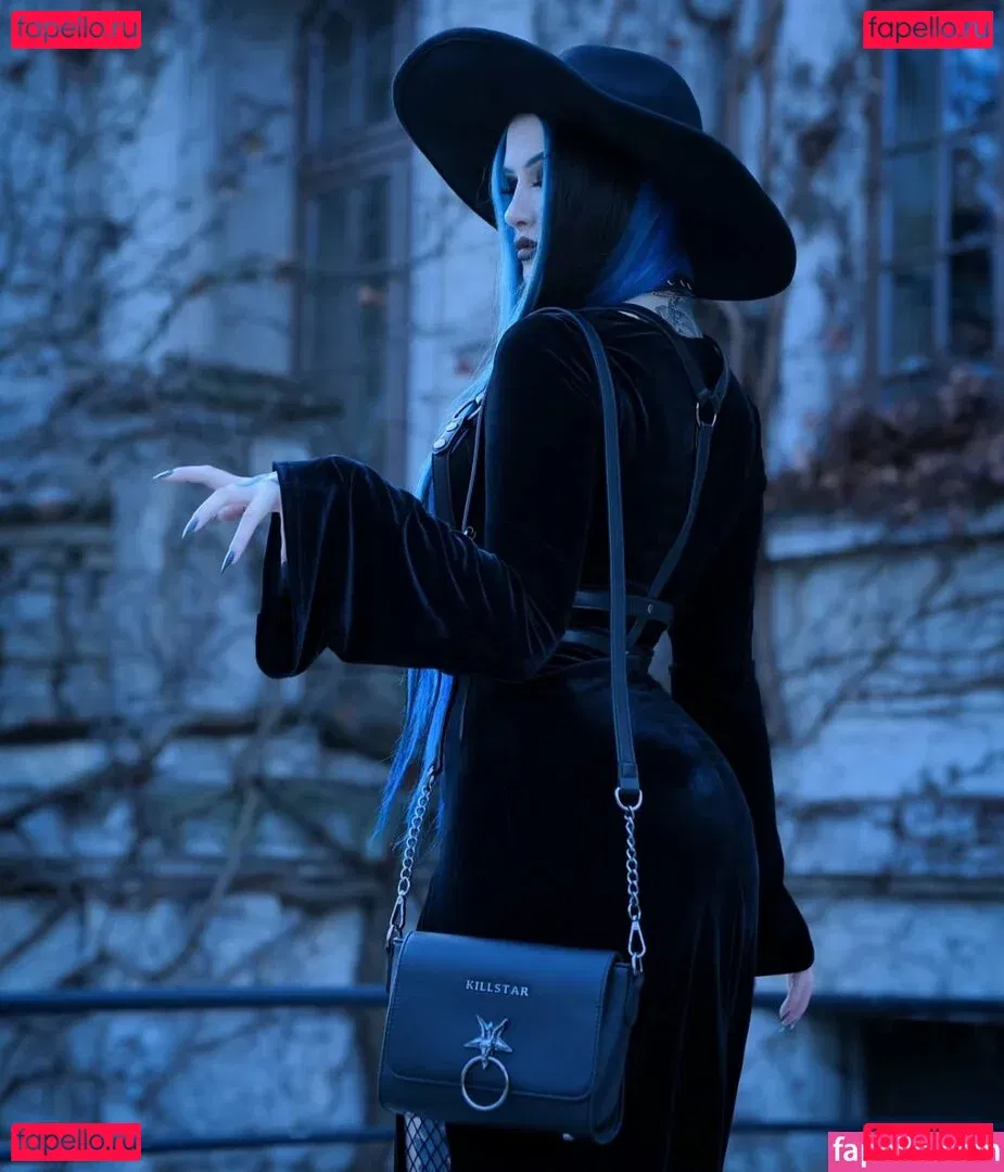 BlueAstrid Onlyfans Photo Gallery 