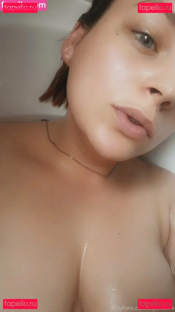 skyemoore Onlyfans Photo Gallery 