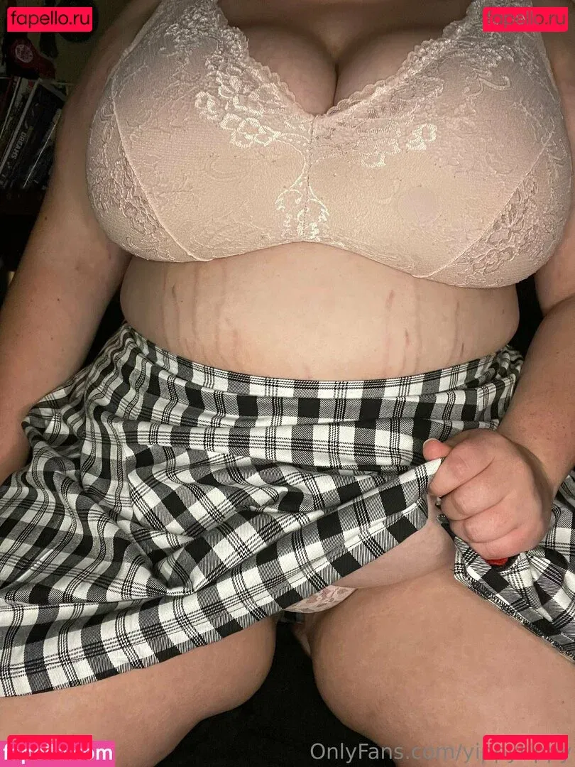 YippyTippy Onlyfans Photo Gallery 