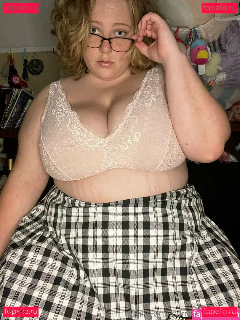 YippyTippy Onlyfans Photo Gallery 