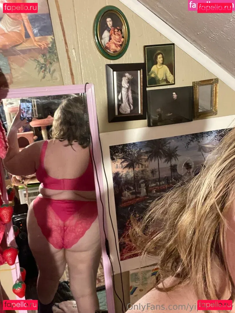 YippyTippy Onlyfans Photo Gallery 