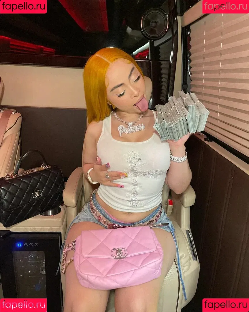 Ice Spice Onlyfans Photo Gallery 