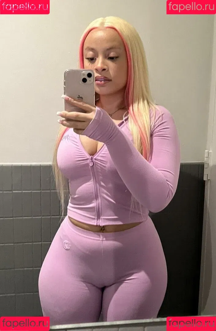 Ice Spice Onlyfans Photo Gallery 