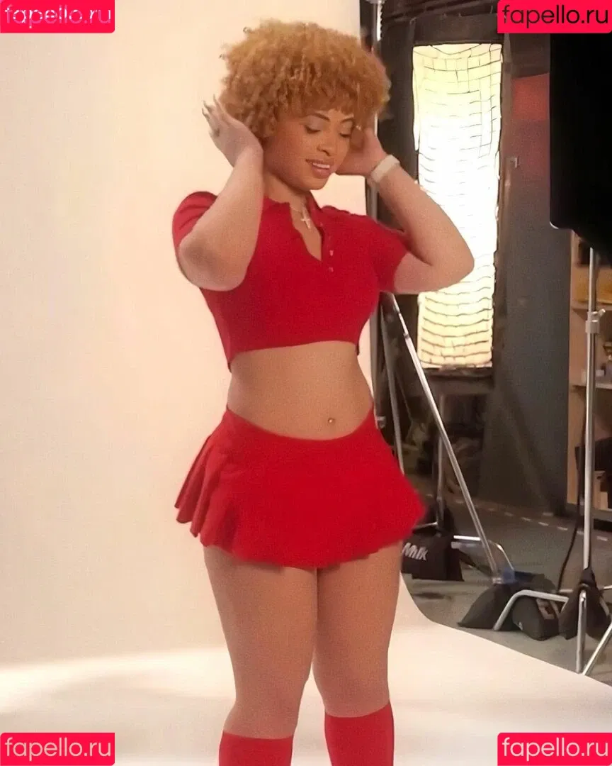 Ice Spice Onlyfans Photo Gallery 