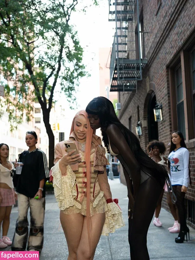 Ice Spice Onlyfans Photo Gallery 