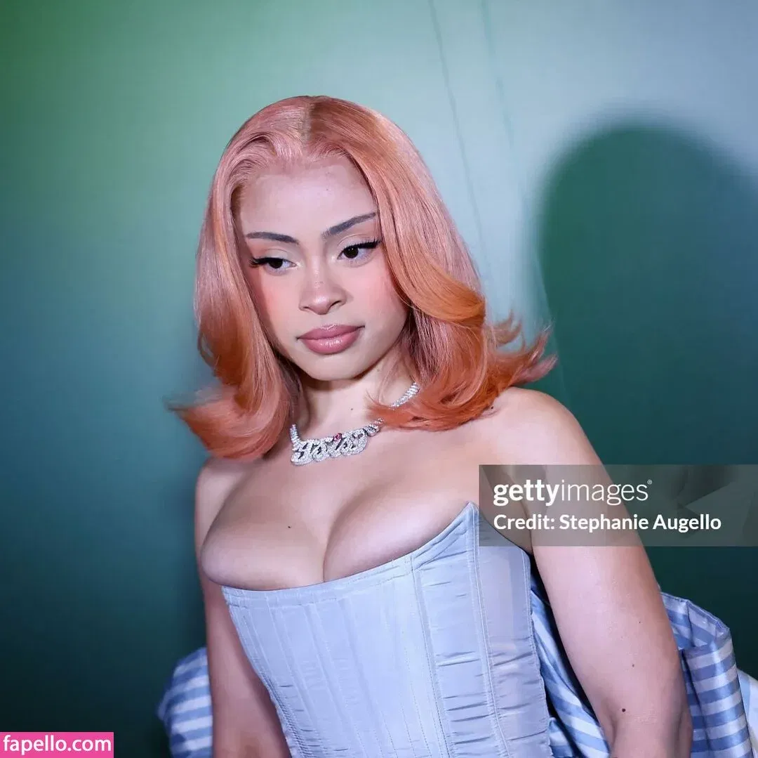 Ice Spice Onlyfans Photo Gallery 