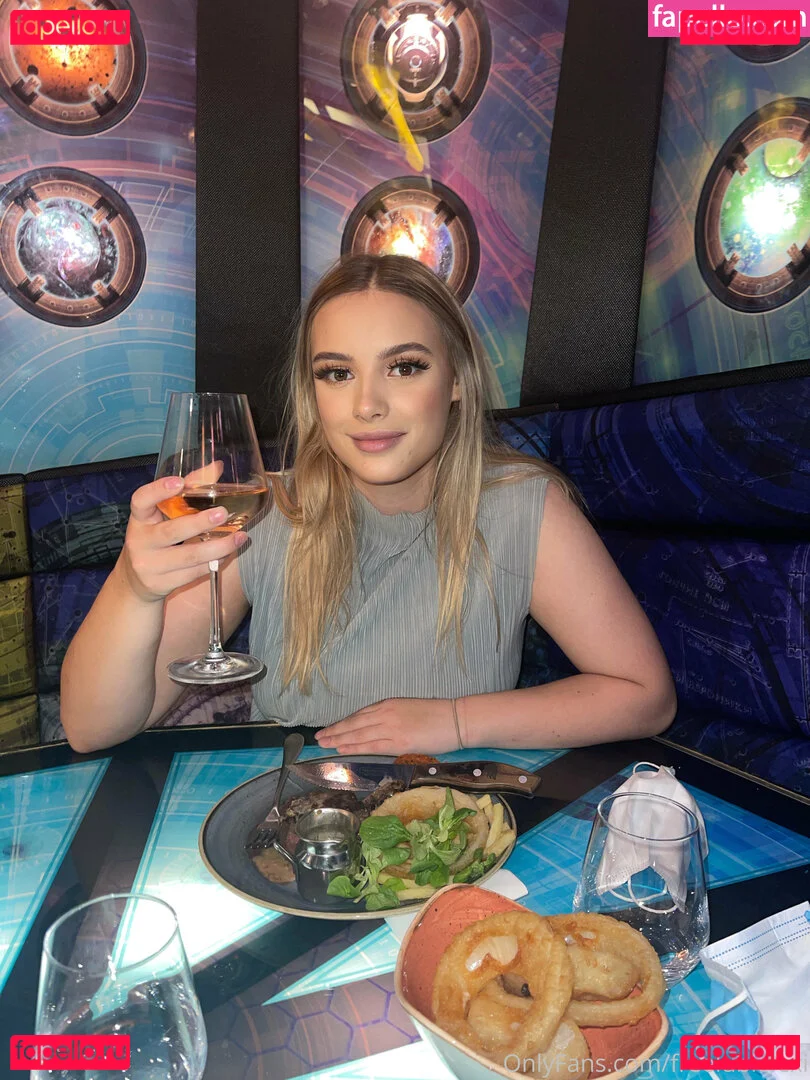 freelubielexi Onlyfans Photo Gallery 