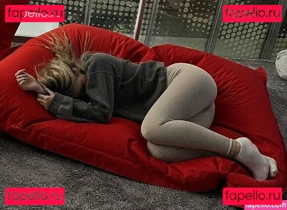 Julia Kiran Onlyfans Photo Gallery 