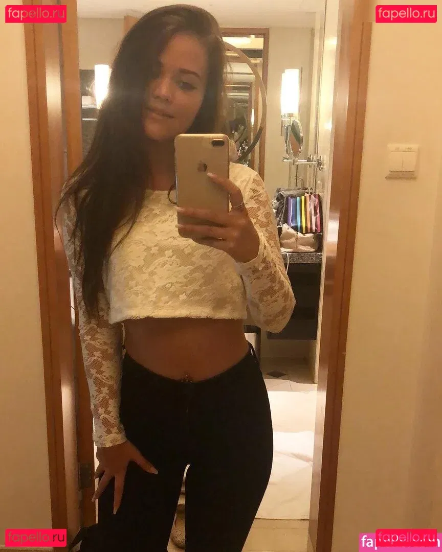 Julia Kiran Onlyfans Photo Gallery 