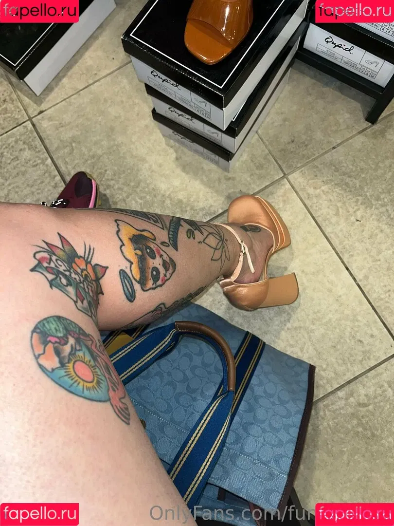 fun4lizzsfw Onlyfans Photo Gallery 