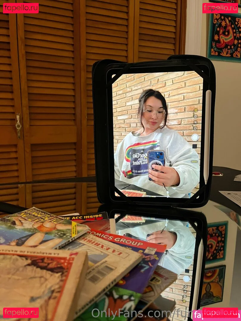 fun4lizzsfw Onlyfans Photo Gallery 