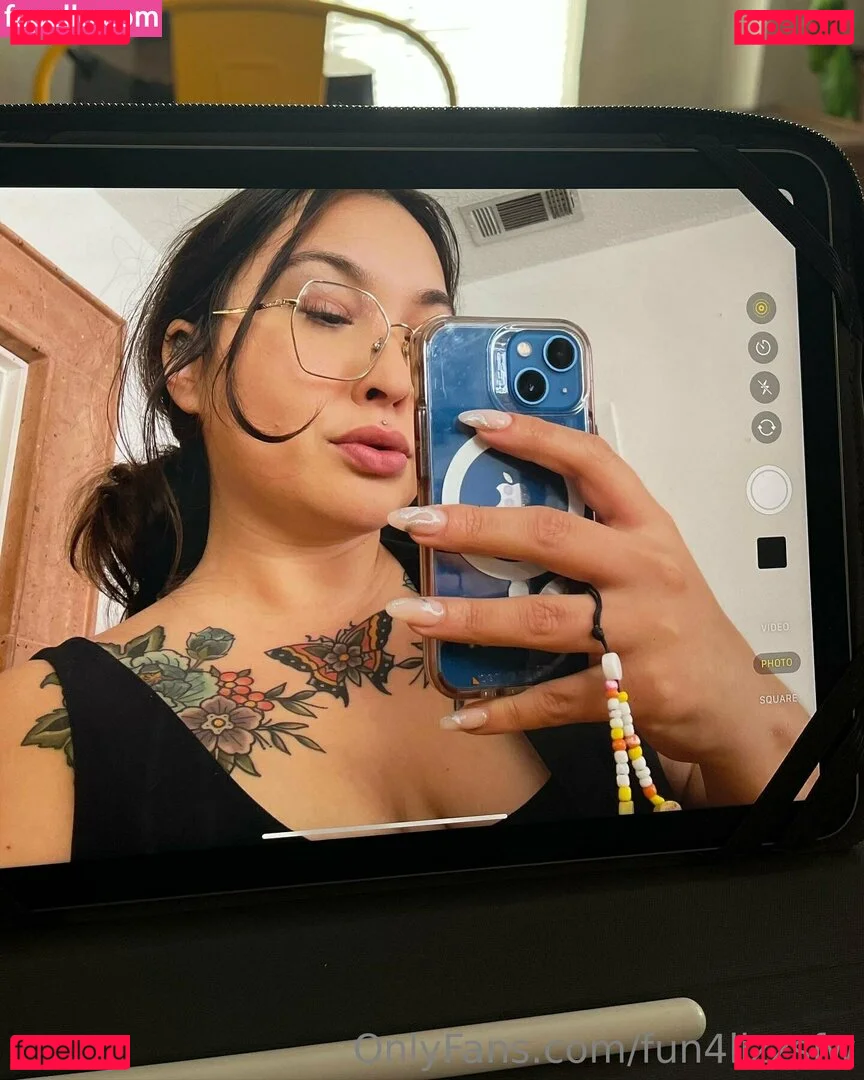 fun4lizzsfw Onlyfans Photo Gallery 