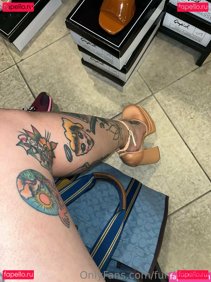 fun4lizzsfw Onlyfans Photo Gallery 