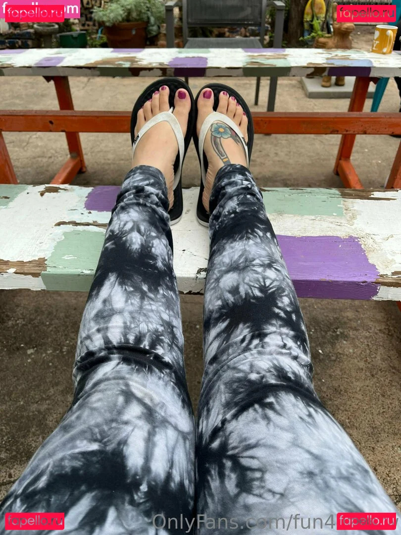 fun4lizzsfw Onlyfans Photo Gallery 