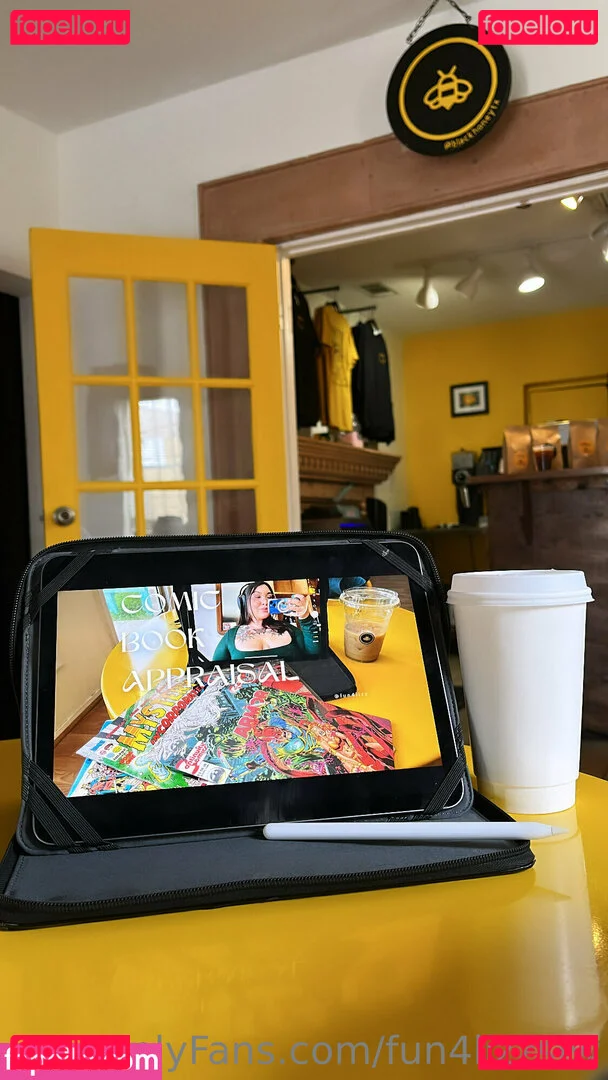 fun4lizzsfw Onlyfans Photo Gallery 