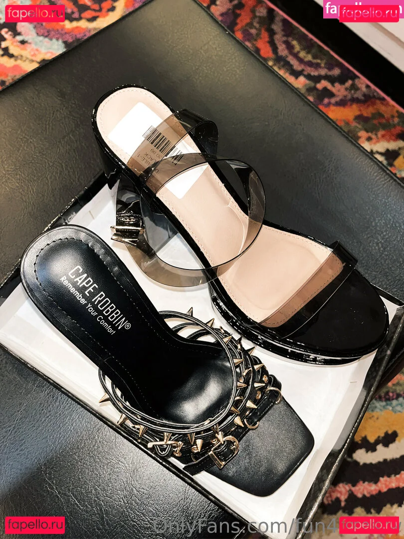 fun4lizzsfw Onlyfans Photo Gallery 